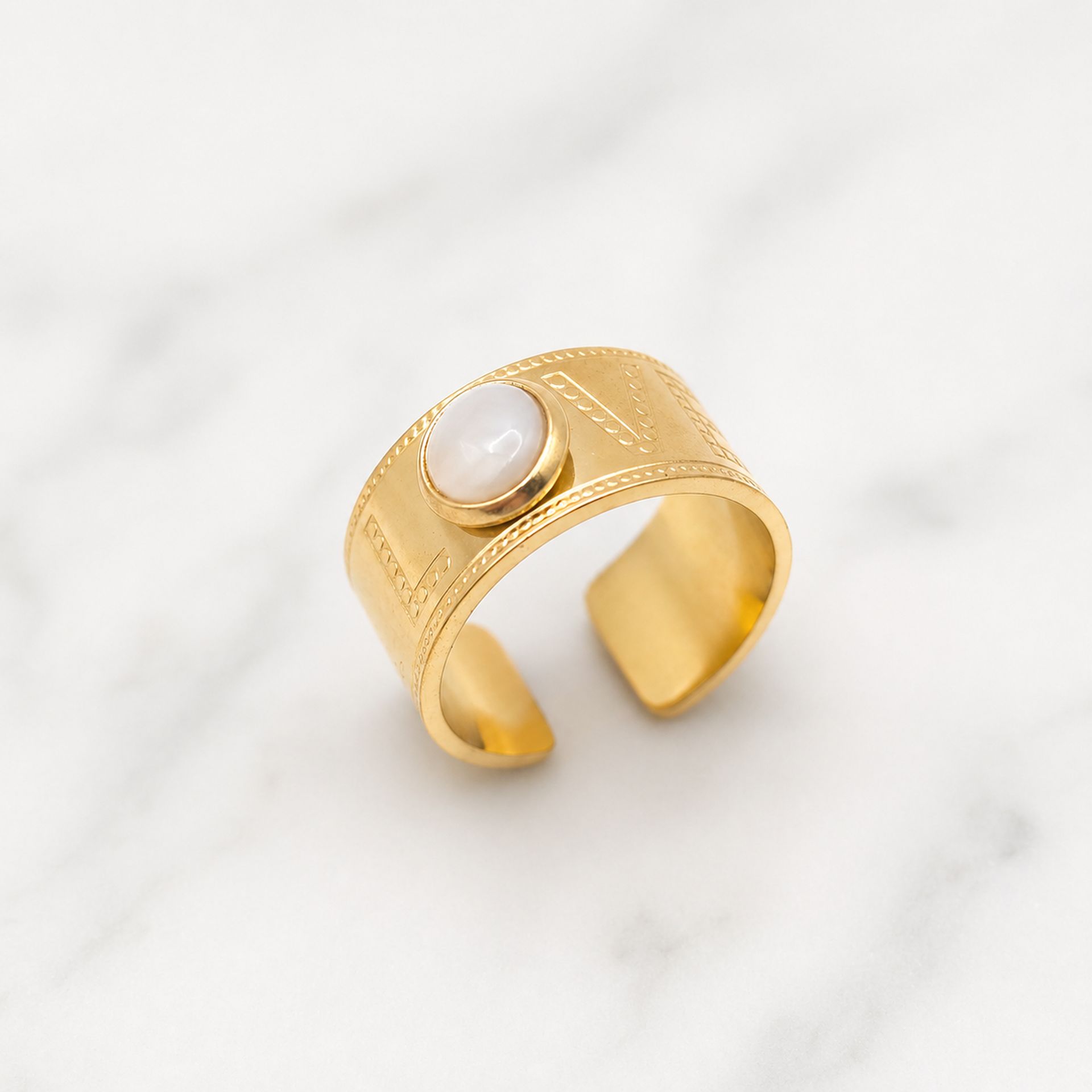 Bague love nacre