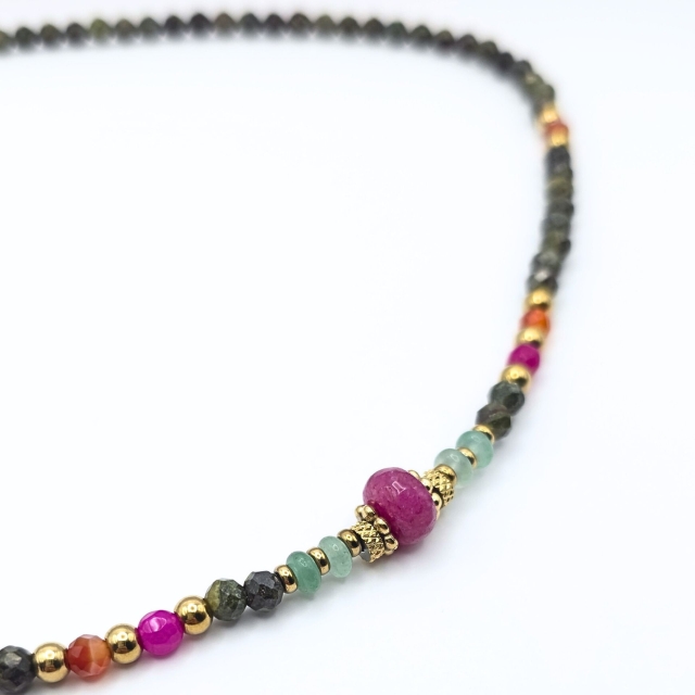 collier pierre Joan