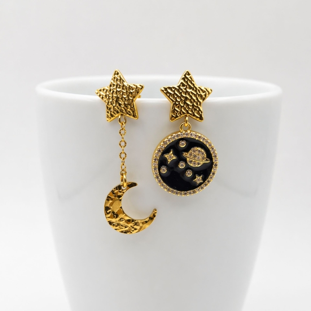 Boucles d’oreilles lune Astrée