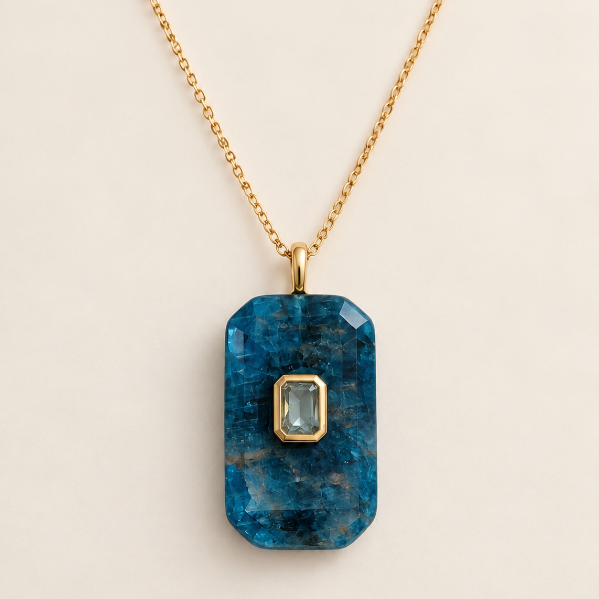 Collier Apatite Ada